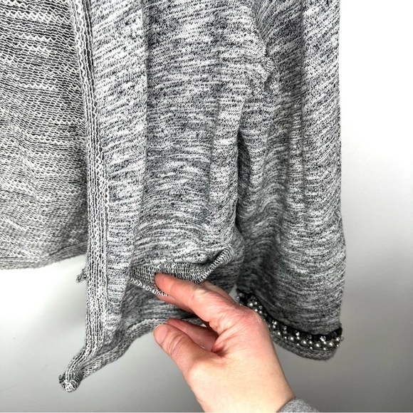 Express Gray Knit Beaded Cropped Cardigan 3/4 Sleeve Blazer Size Extra Small - Picture 6 of 12